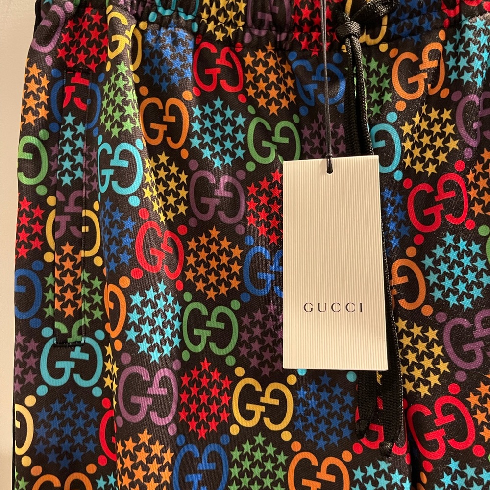 Men’s Gucci sweatpants NWT